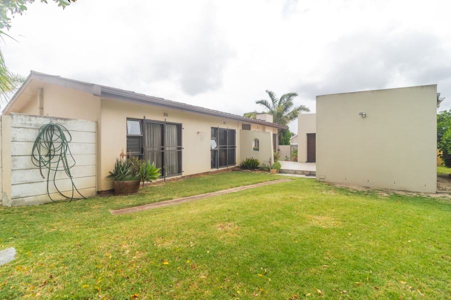 4 Bedroom Property for Sale in Morgenster Heights Western Cape